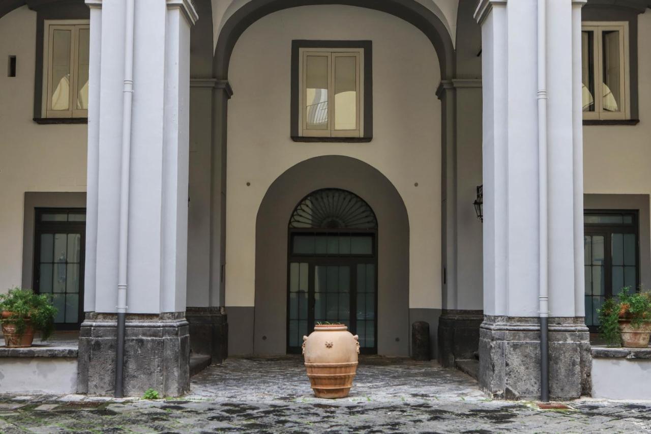 Il Loggiato By Wonderful Italy Apartment Наполи Екстериор снимка